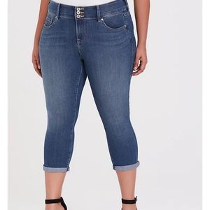 Torrid Crop Jegging